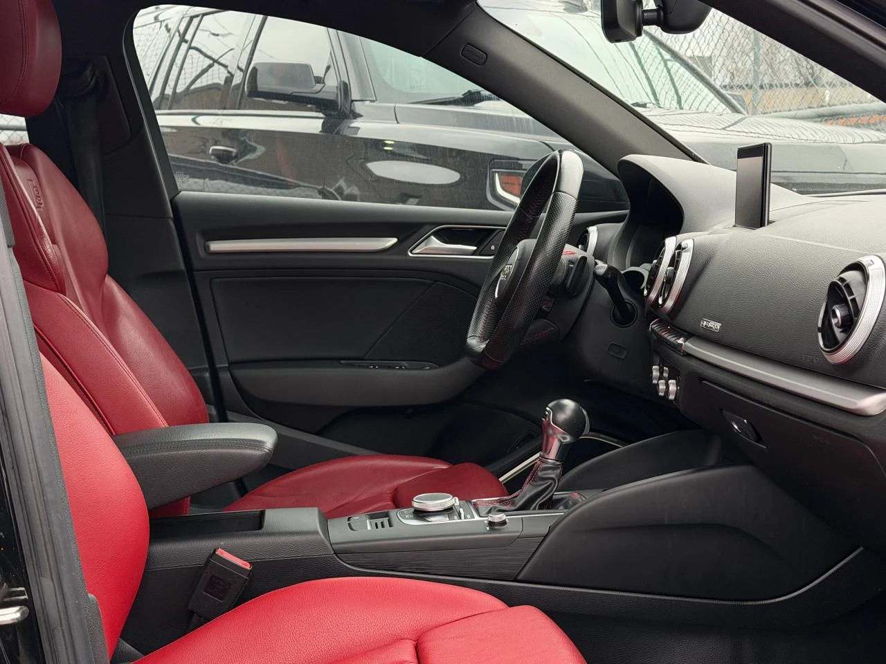 Audi S3 2.0T Technik* Digital* Bang&Olufsen* Sunroof*  - изображение 9