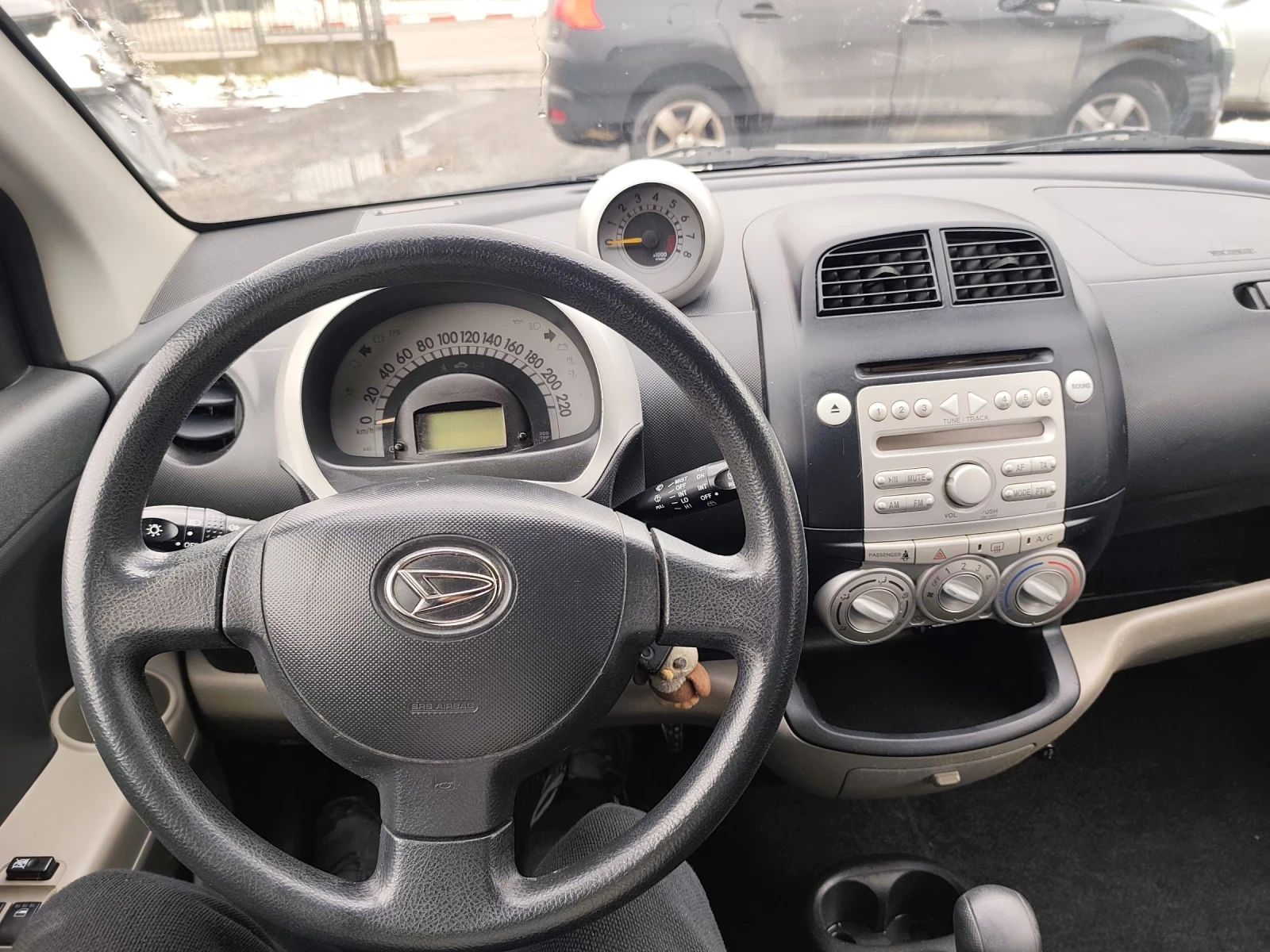 Daihatsu Sirion 1.3 i Автоматик  - изображение 4