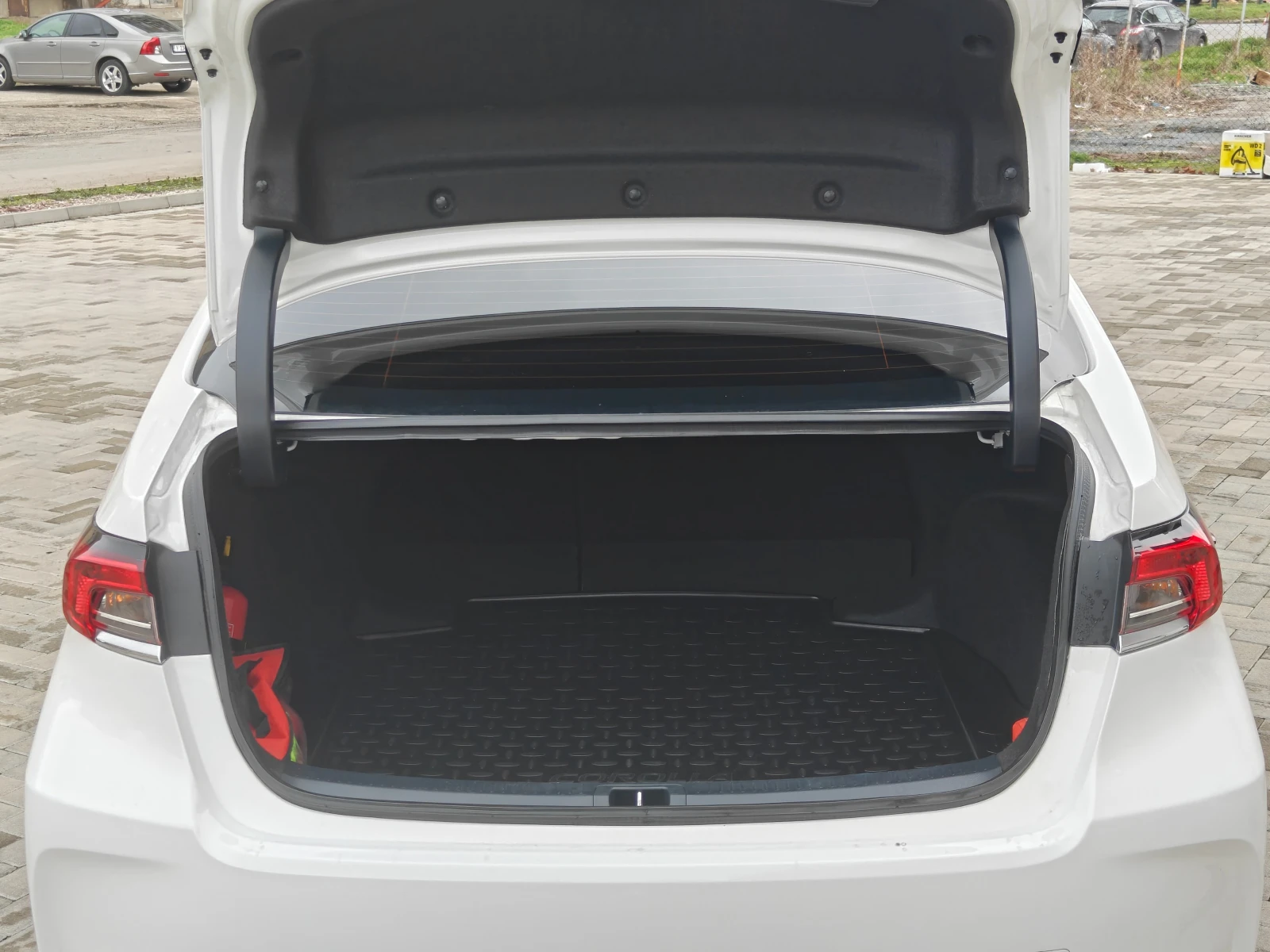 Toyota Corolla 1.6i LPG | Mobile.bg � ����������� 17