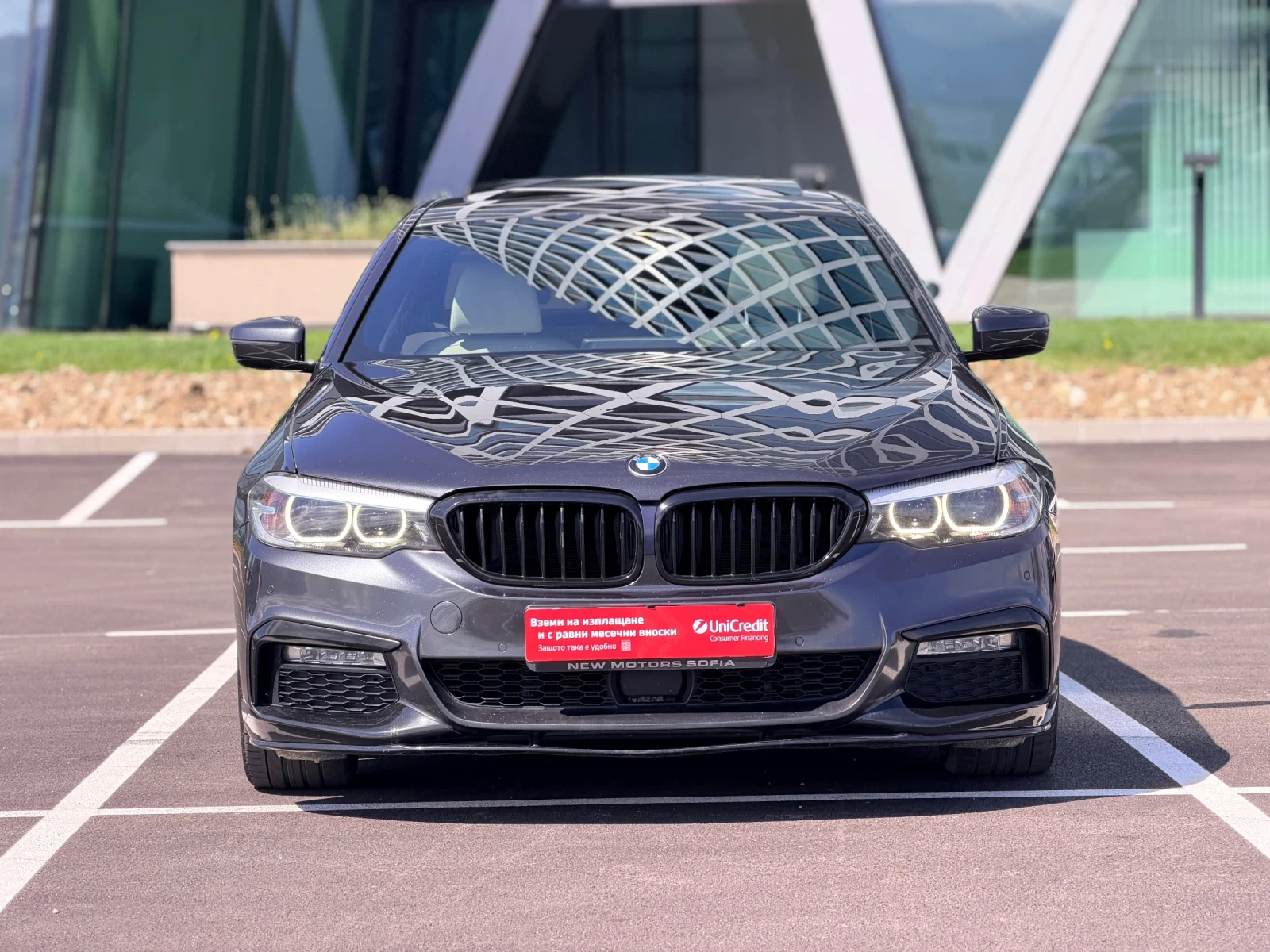 BMW 540 540I M-sport-FullЛизинг през Уникредит , снимка 2 - Автомобили и джипове - 53655202