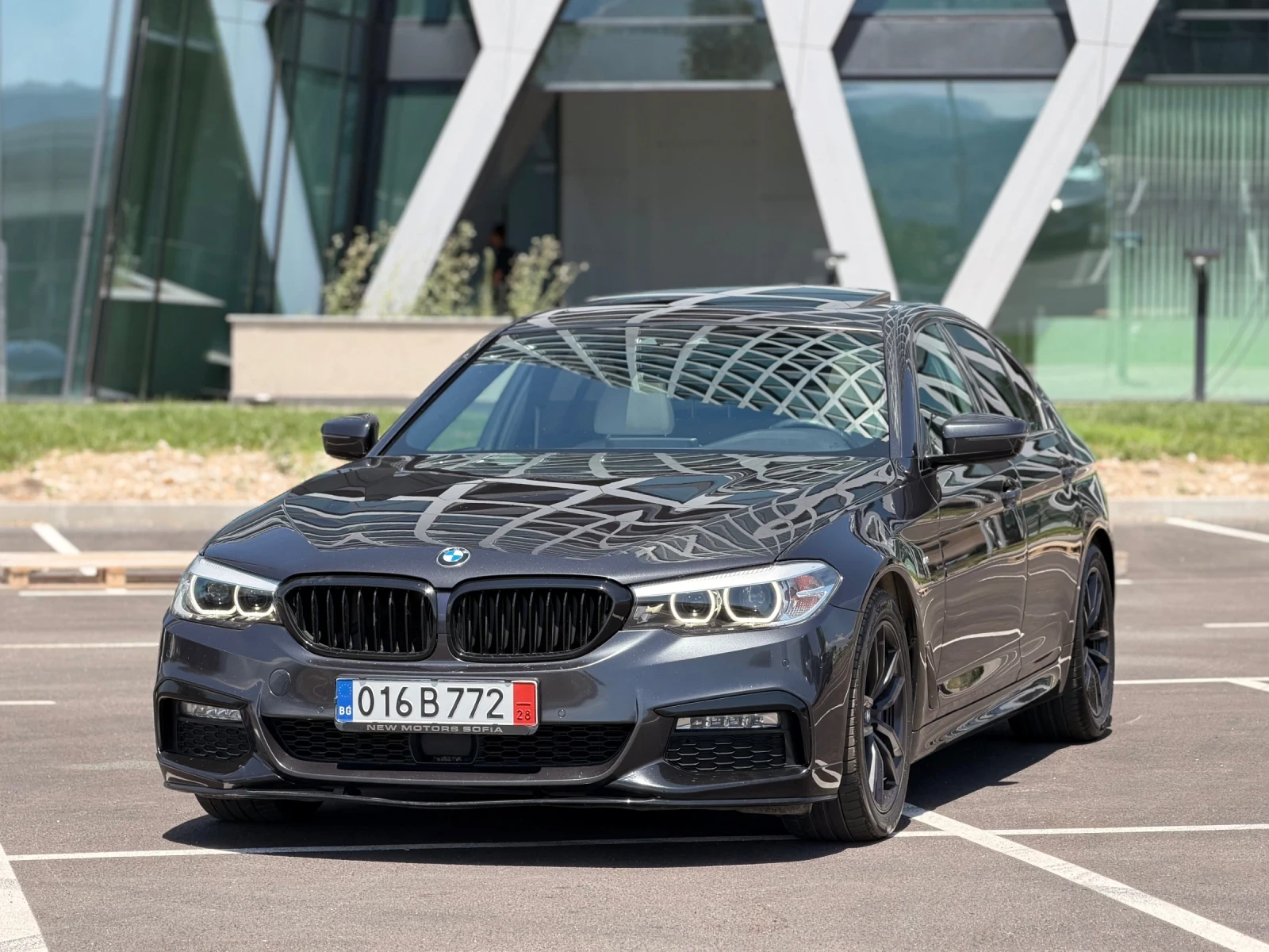 BMW 540 540I M-sport-FullЛизинг първа вноска 5700 евро , снимка 1 - Автомобили и джипове - 53655202