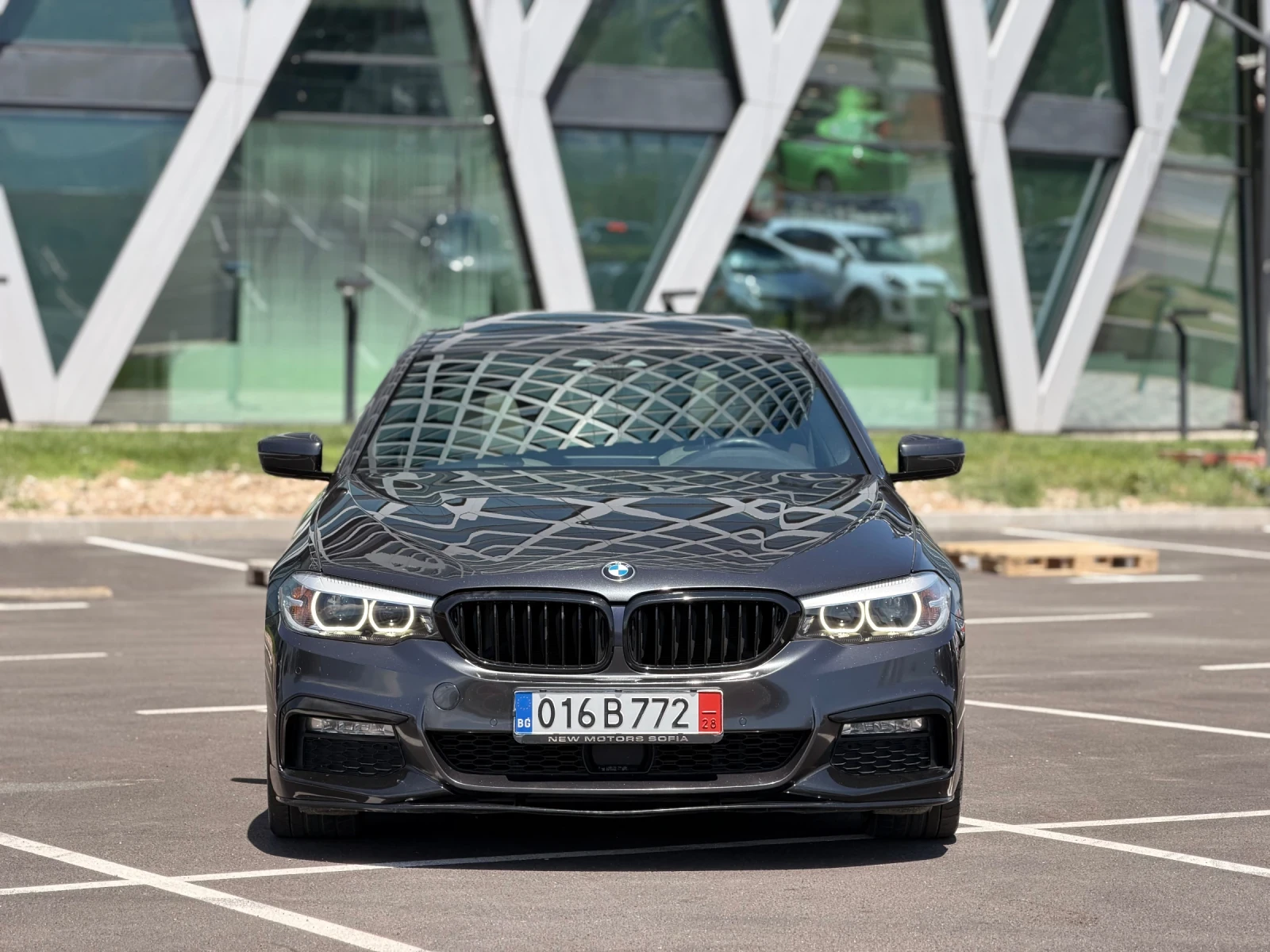 BMW 540 540I M-sport-FullЛизинг първа вноска 5700 евро , снимка 2 - Автомобили и джипове - 53655202