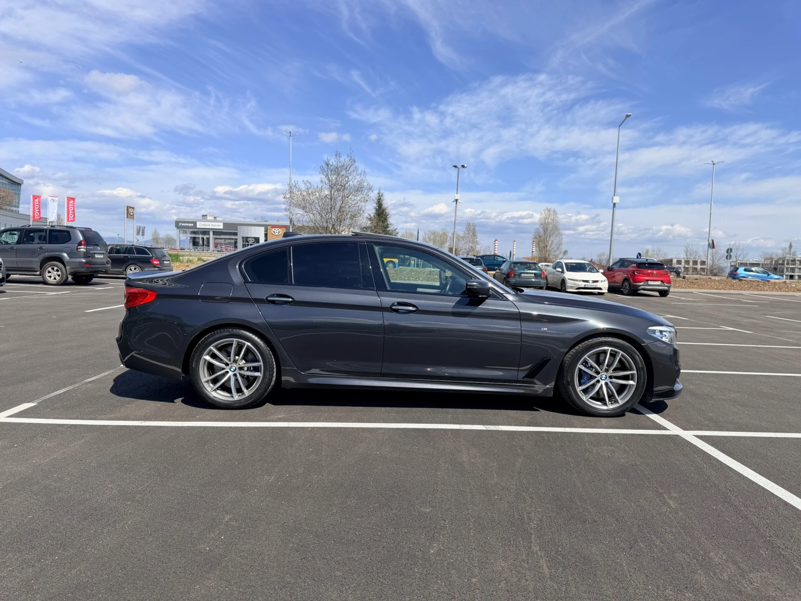 BMW 540 540I M-sport-FullЛизинг през Уникредит , снимка 5 - Автомобили и джипове - 53655202