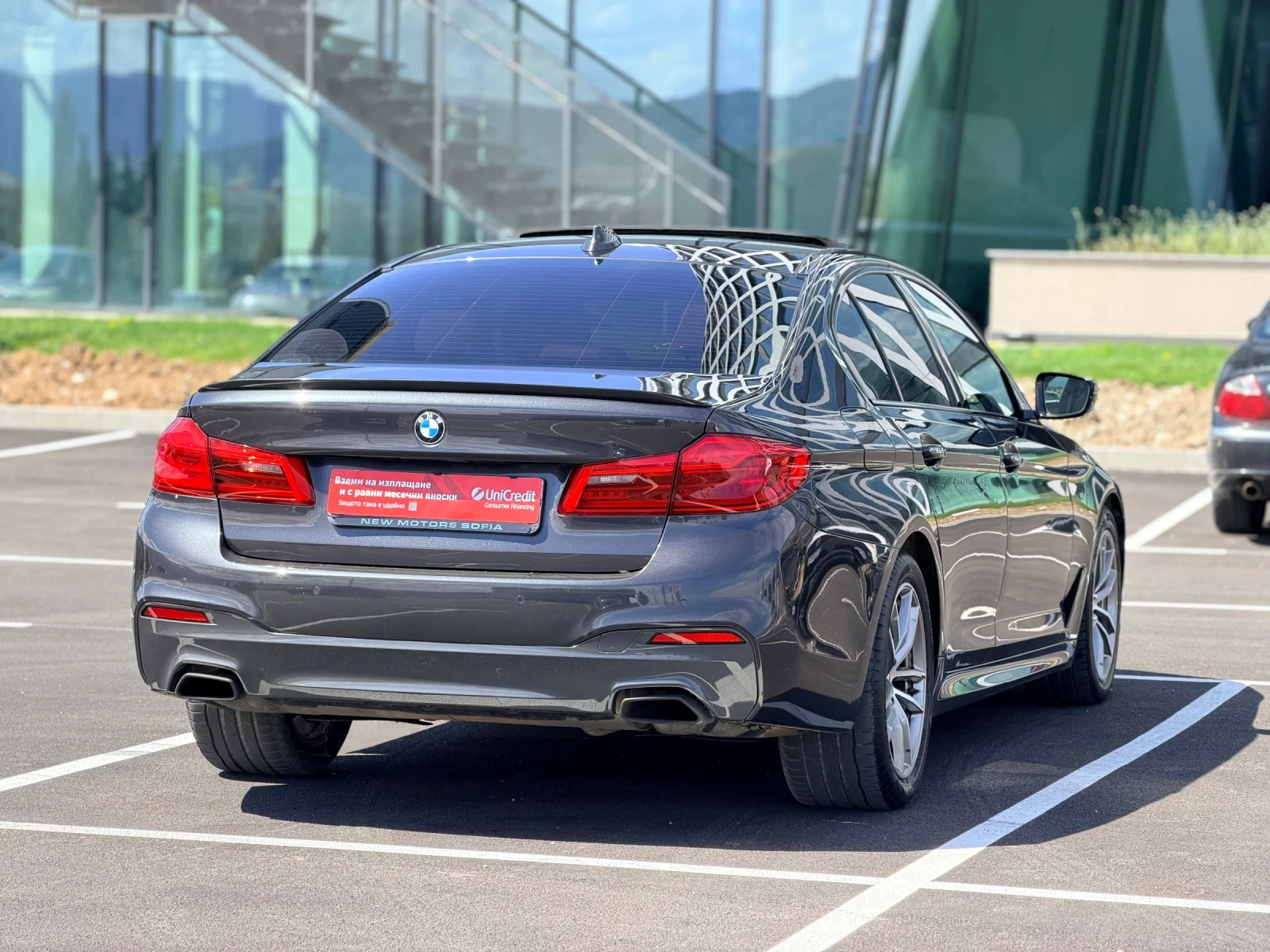 BMW 540 540I M-sport-FullЛизинг през Уникредит , снимка 6 - Автомобили и джипове - 53655202