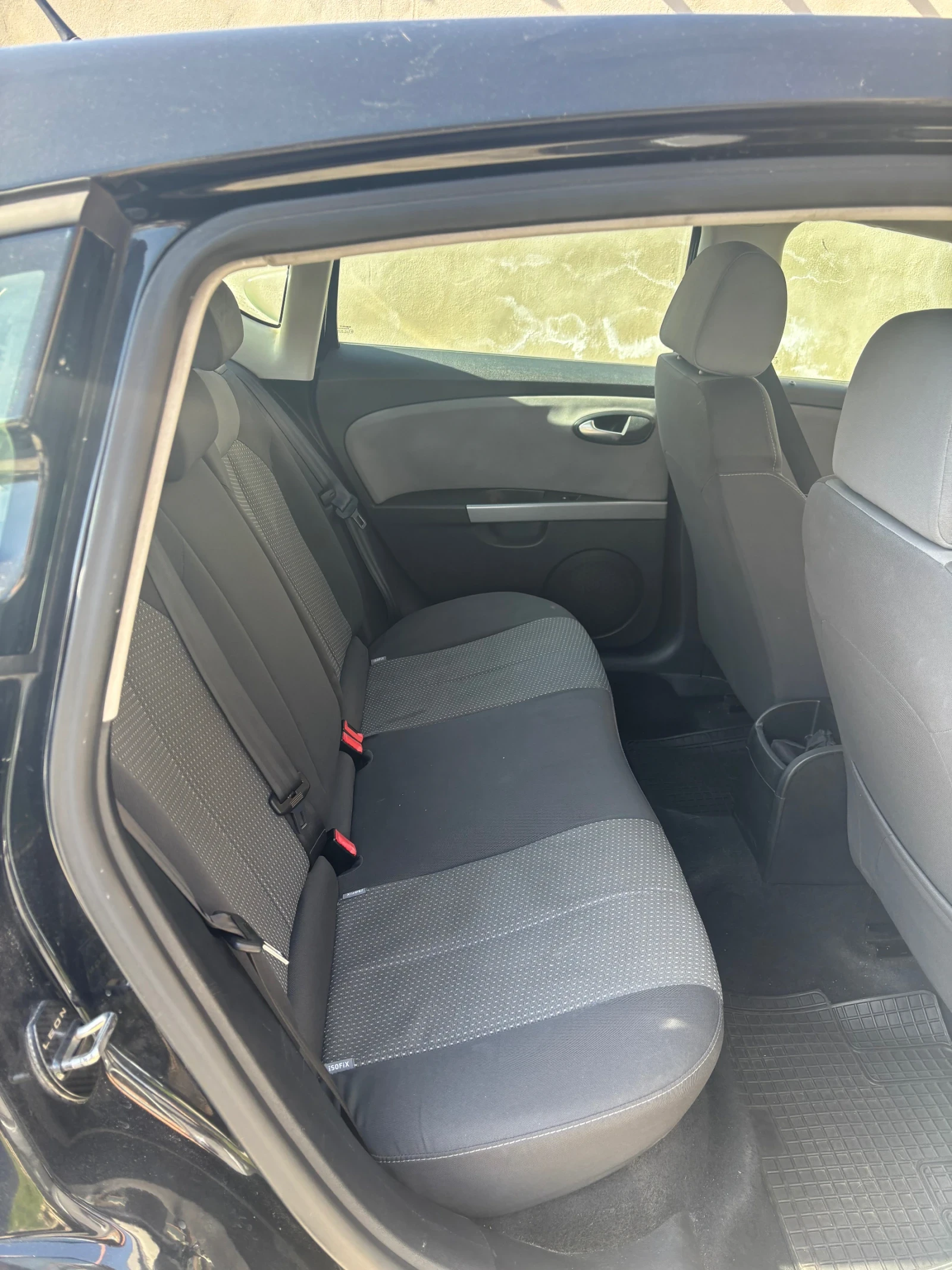 Seat Leon, снимка 6 - Автомобили и джипове - 53839204