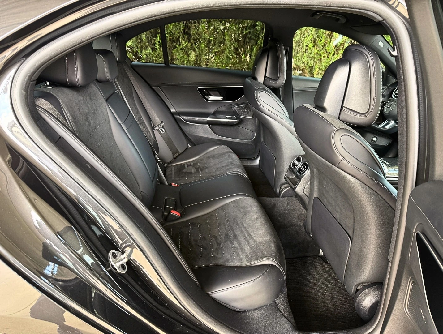 Mercedes-Benz C 300 AMG-line Mild Hybrid, снимка 11 - Автомобили и джипове - 54359265