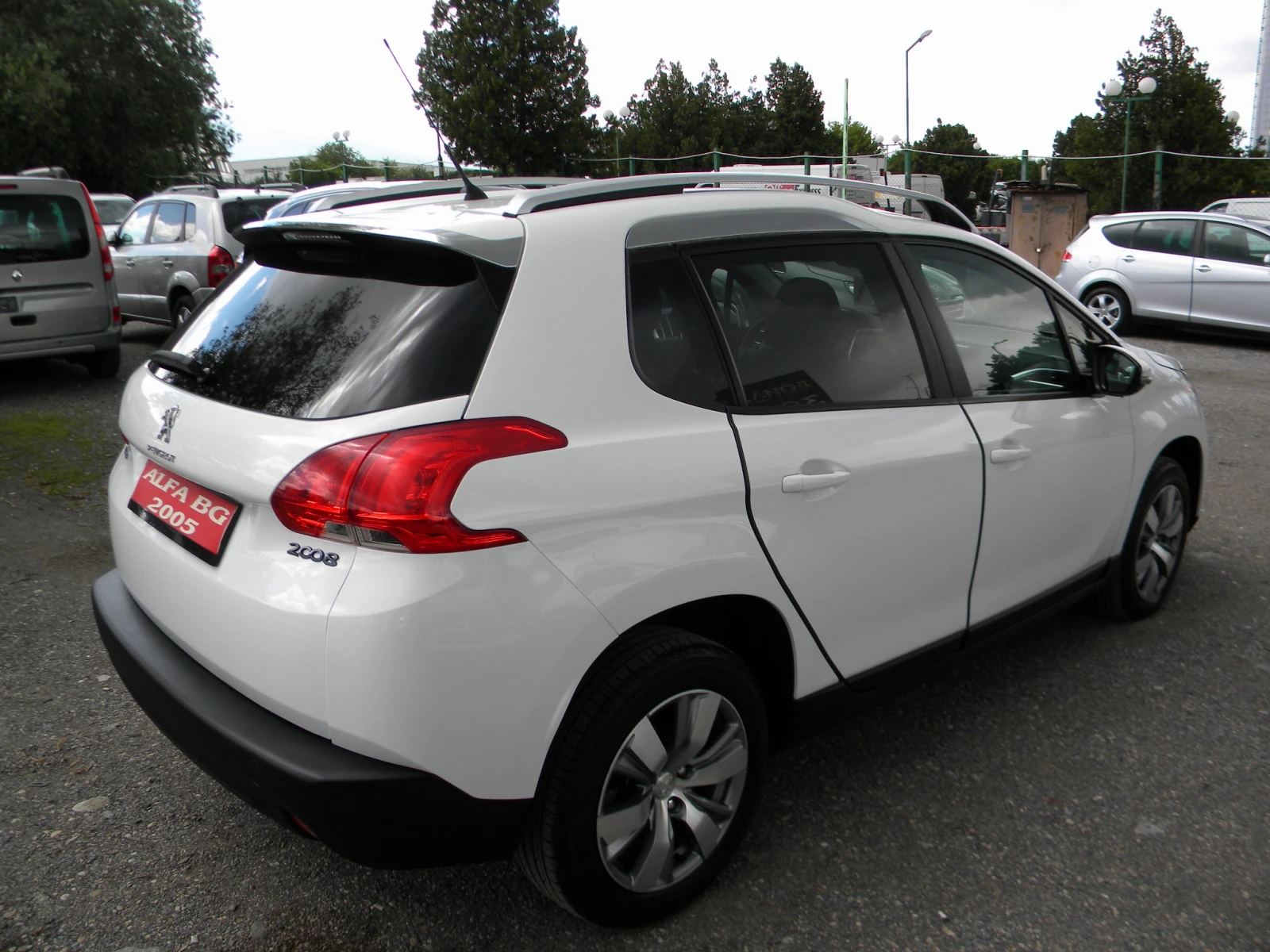 Peugeot 2008 1.6-BLUE* HDI* EURO-6B* , снимка 5 - Автомобили и джипове - 54701039