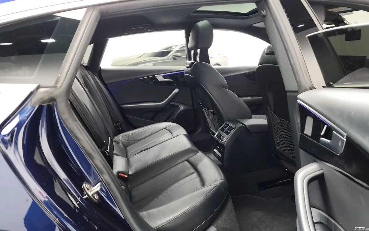 Audi A5 40 TFSI* Distronic* Подгр/Обдух* 360* HeadsUp* Bli, снимка 10 - Автомобили и джипове - 54725739