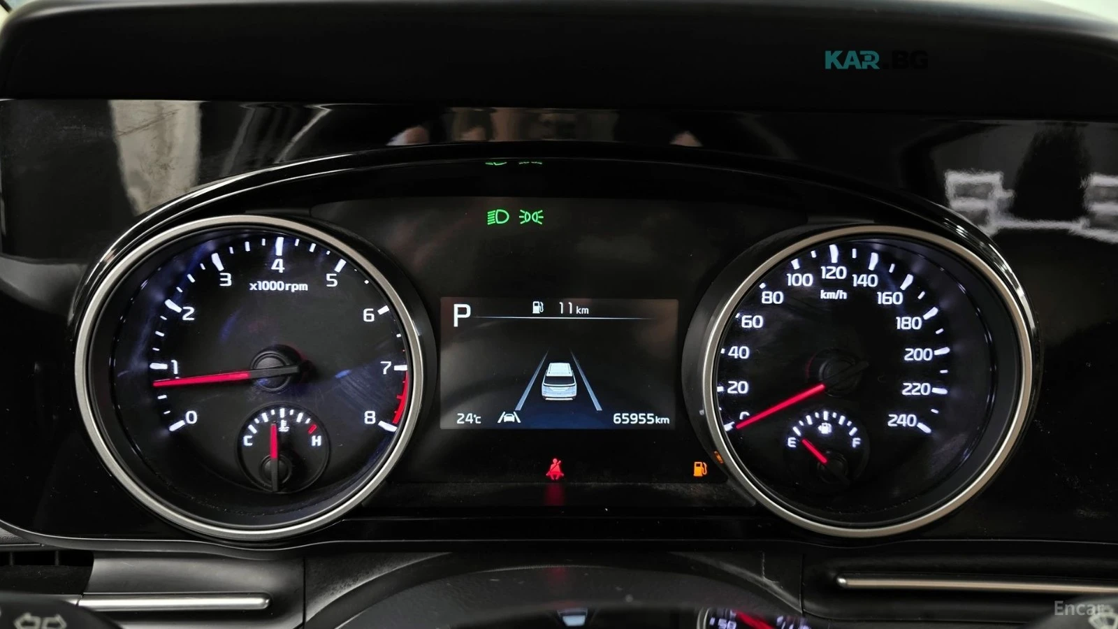 Kia Carnival * 3.5* PRESTIGE* КОЖА* ПОДГРЕВ* ОБДУХВАНЕ* , снимка 8 - Автомобили и джипове - 54774367