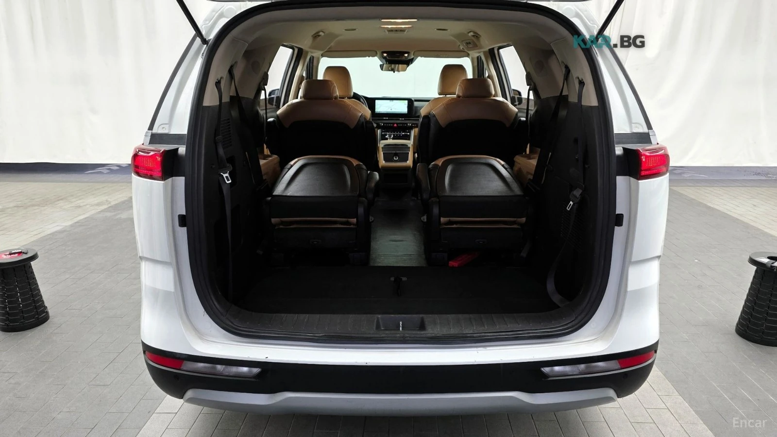 Kia Carnival * 3.5* PRESTIGE* КОЖА* ПОДГРЕВ* ОБДУХВАНЕ* , снимка 17 - Автомобили и джипове - 54774367