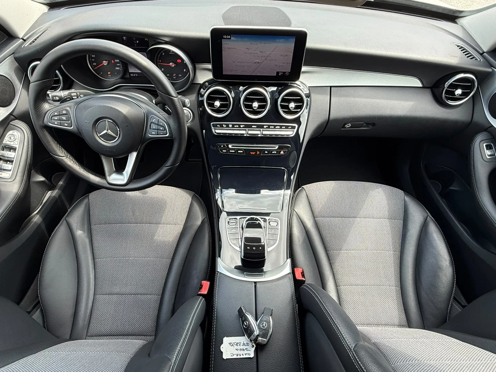 Mercedes-Benz C 220 d AMG 4-MATIC 9G-TRONIC !!! 100% РЕАЛНИ КИЛОМЕТРИ , снимка 11 - Автомобили и джипове - 54788259