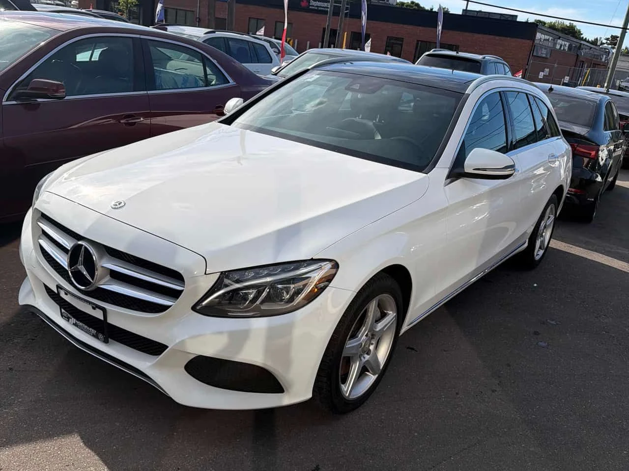 Mercedes-Benz C 300 4MATIC | CARFAX | БЕЗ ПЪРВОНАЧАЛНА ВНОСКА