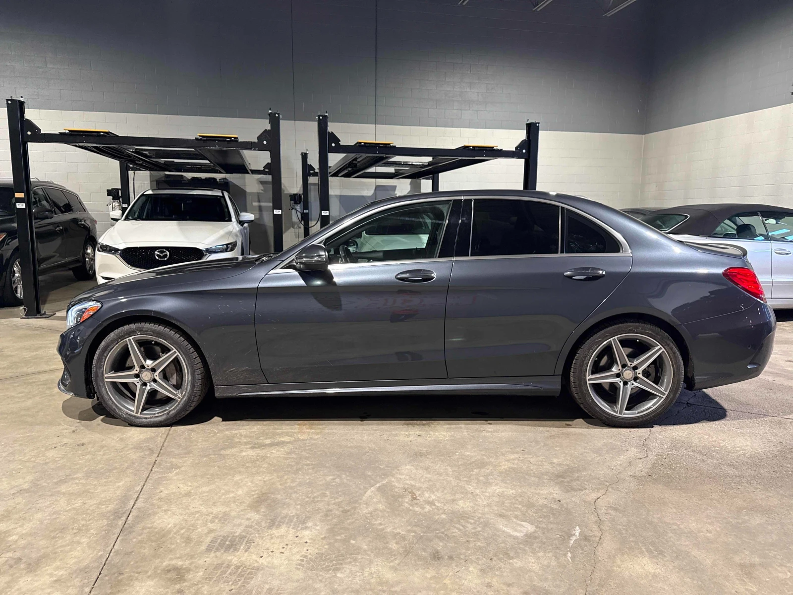 Mercedes-Benz C 300 ПАНОРАМА * ПОДГРЕВИ * CARFAX * АВТО КРЕДИТ * , снимка 3 - Автомобили и джипове - 55064272