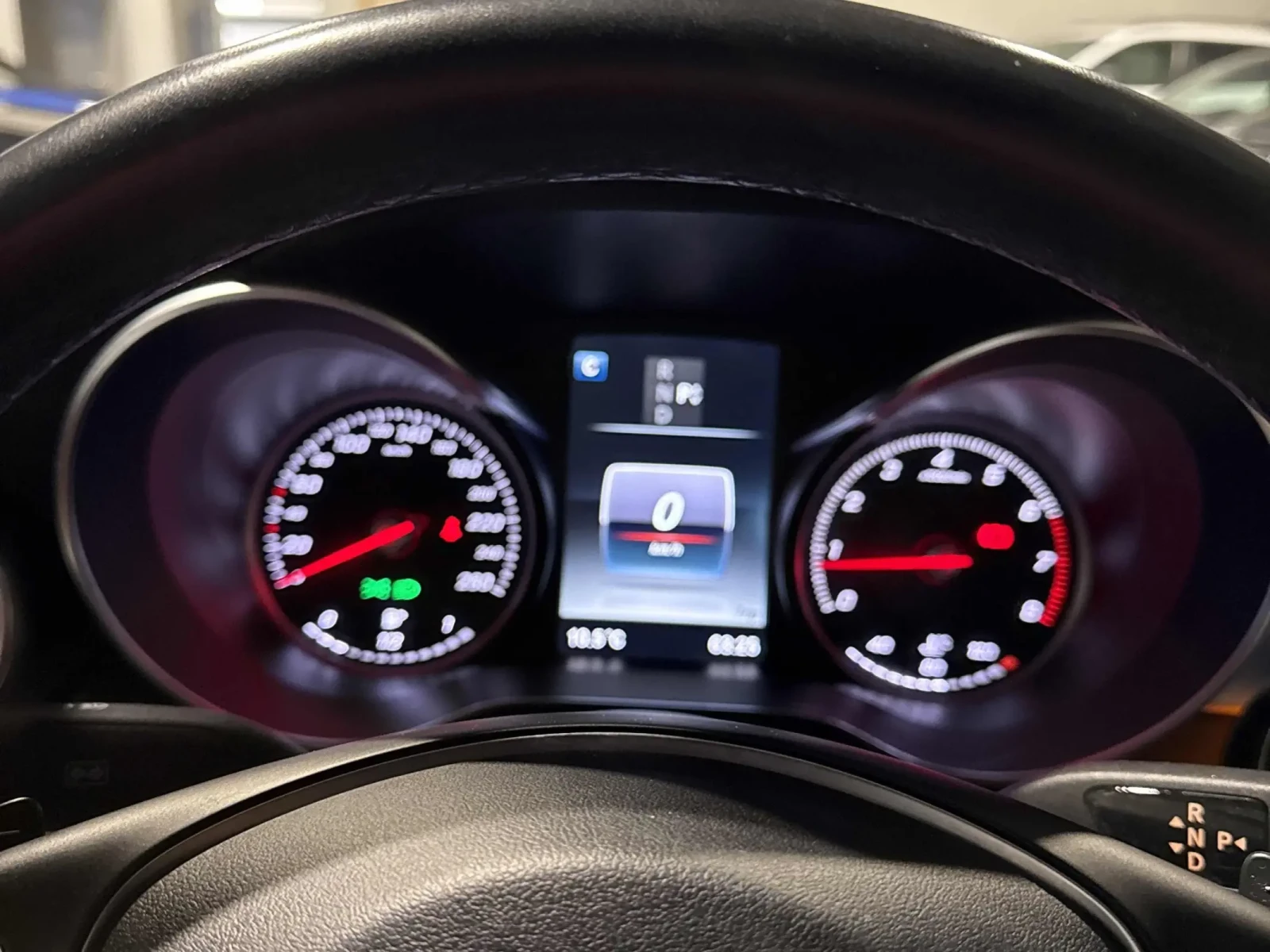 Mercedes-Benz C 300 ПАНОРАМА * ПОДГРЕВИ * CARFAX * АВТО КРЕДИТ * , снимка 7 - Автомобили и джипове - 55064272