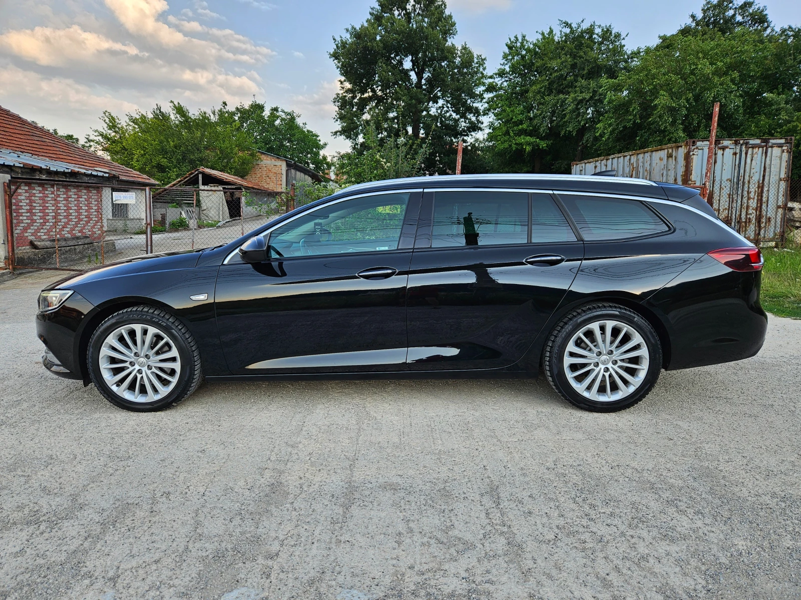 Opel Insignia 2.0D Automatik 170кс, снимка 4 - Автомобили и джипове - 55066369