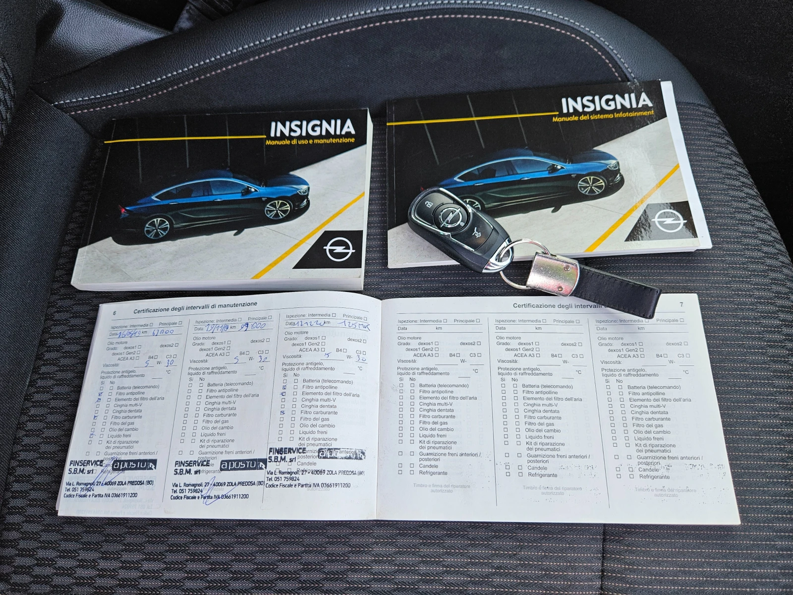 Opel Insignia 2.0D Automatik 170кс, снимка 16 - Автомобили и джипове - 55066369