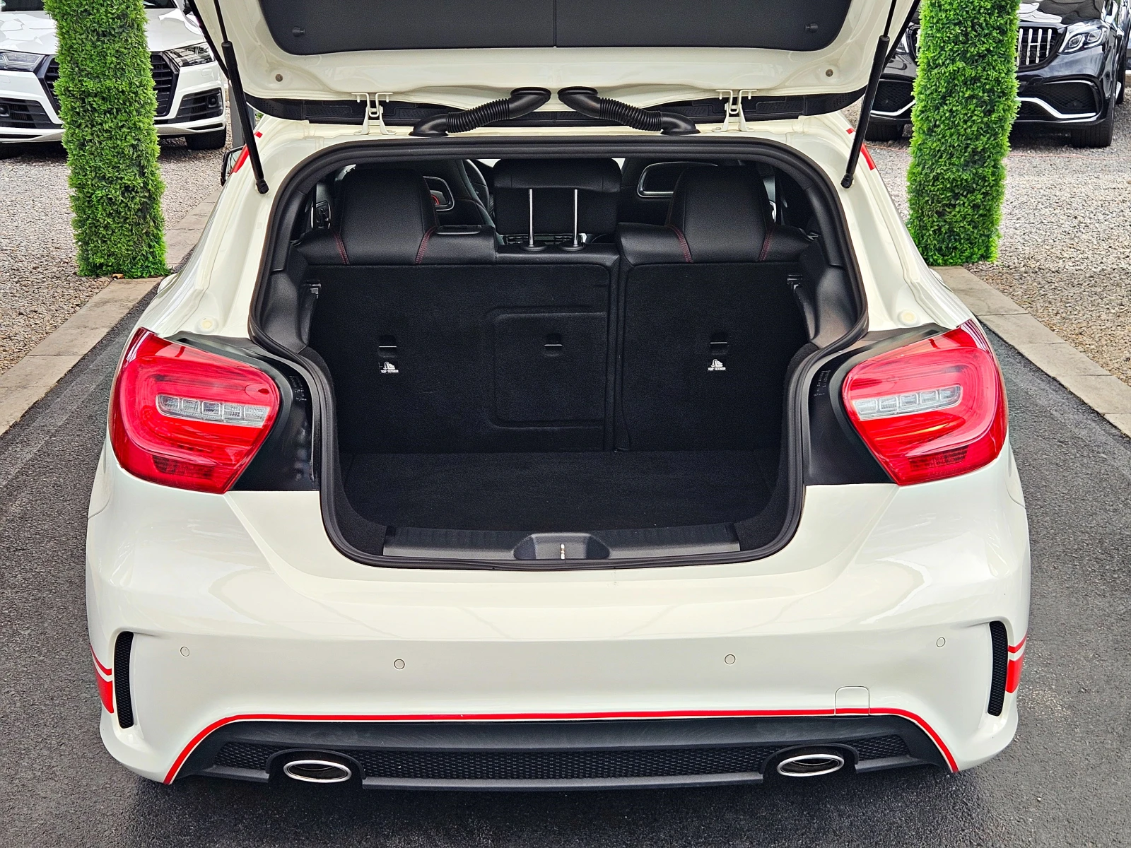 Mercedes-Benz A 200 AMG/GERMANY/CAMERA/PANORAMA/AMBIENT/START-STOP/LIZ, снимка 8 - Автомобили и джипове - 55232121