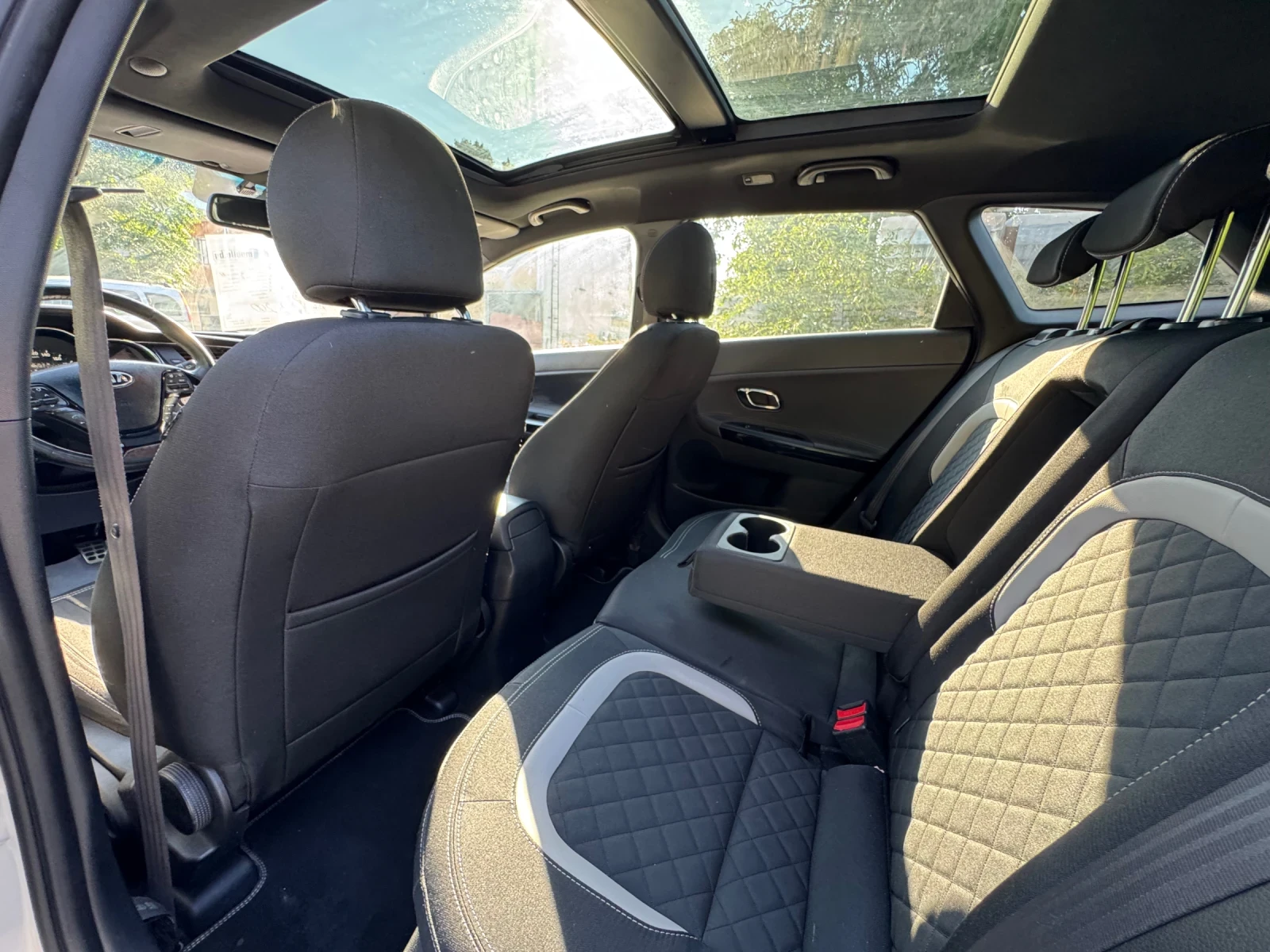 Kia Ceed GT Line 1.6 CRDI, снимка 11 - Автомобили и джипове - 55237086