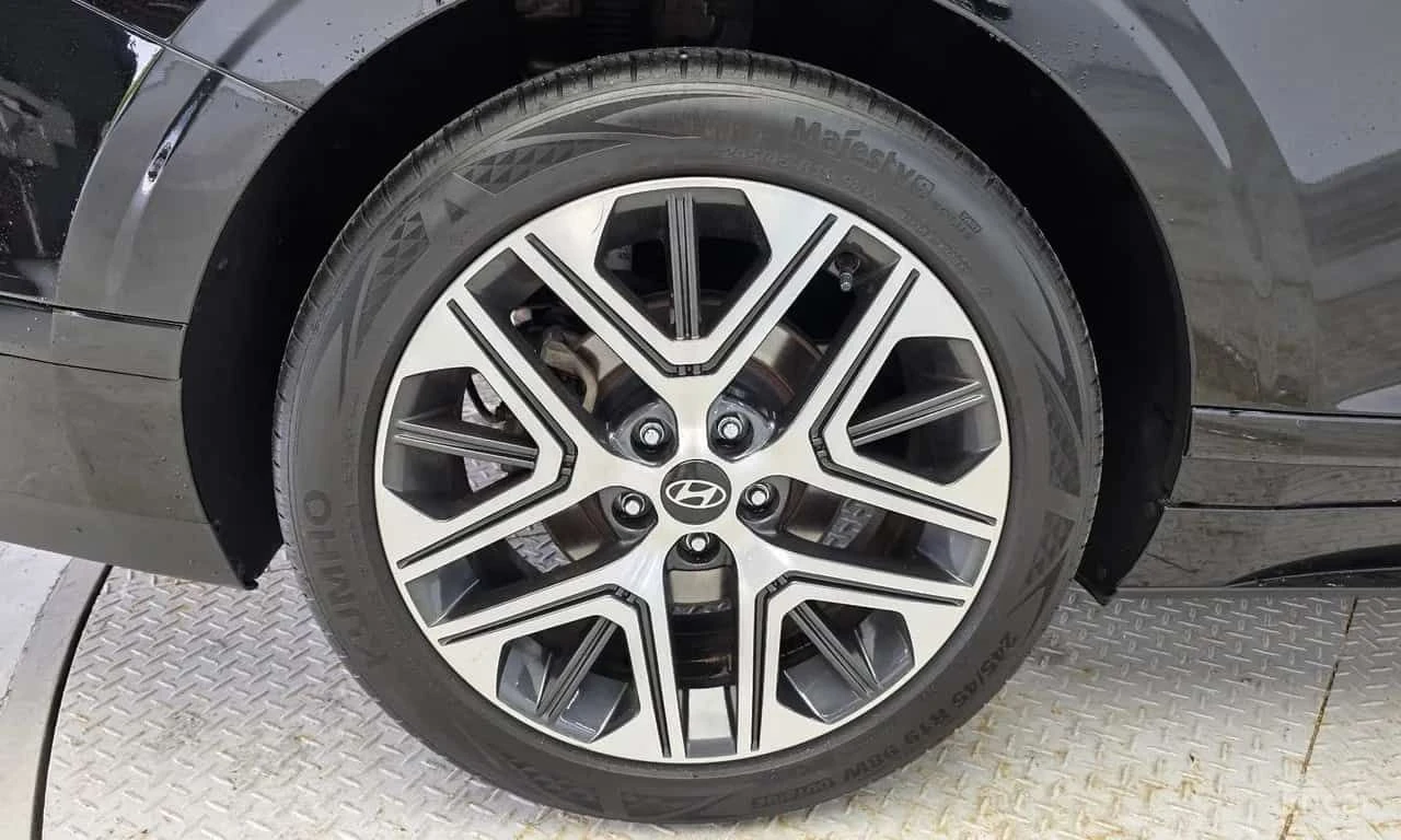 Hyundai Grandeur * 2, 5 Gasoline 2WD * ОПЦИЯ ЗА ФИНАНСИРАНЕ, снимка 5 - Автомобили и джипове - 55563942