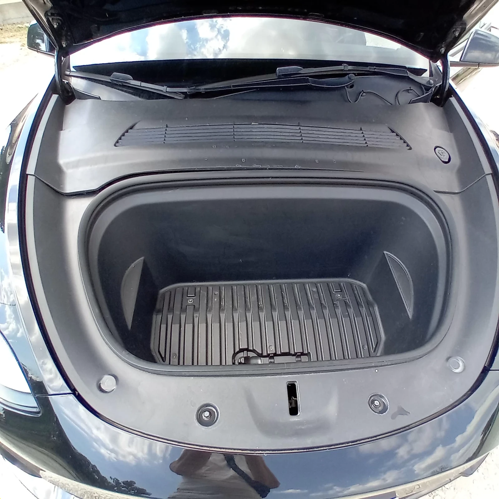 Tesla Model Y SUV, снимка 13 - Автомобили и джипове - 55597318
