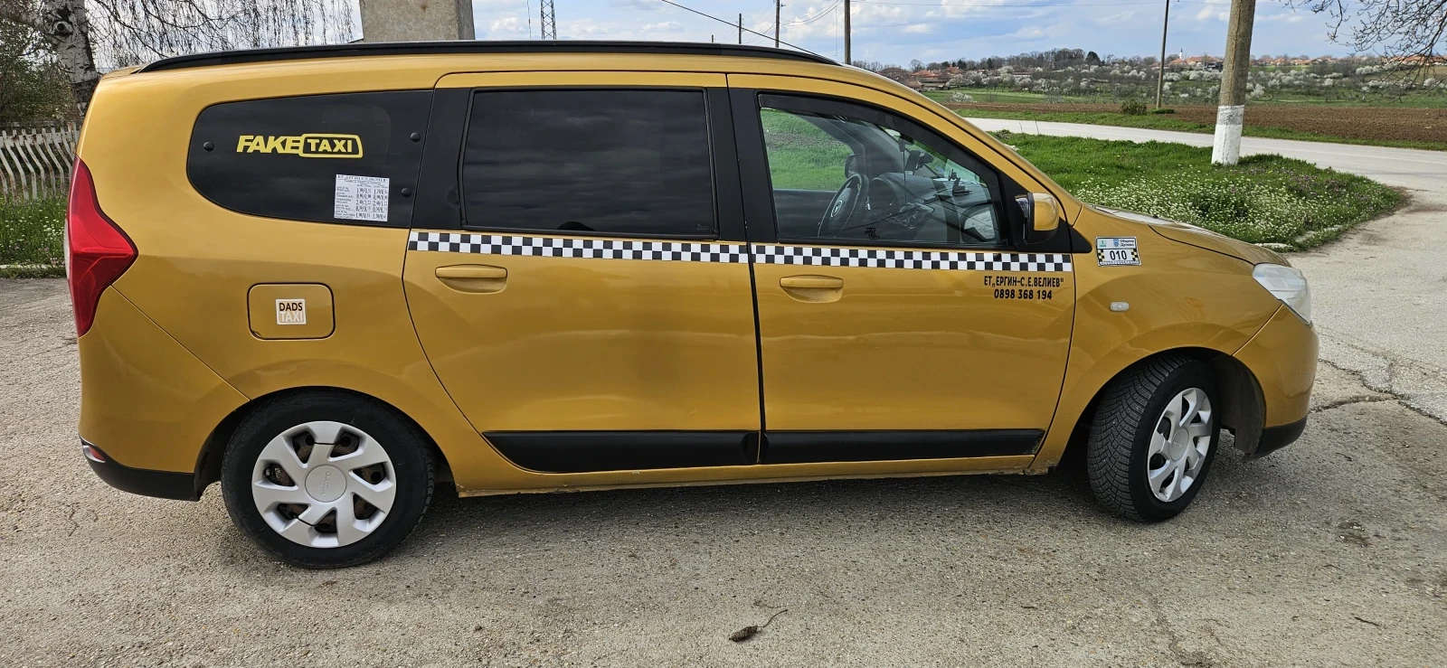 Dacia Lodgy, снимка 3 - Автомобили и джипове - 55848688