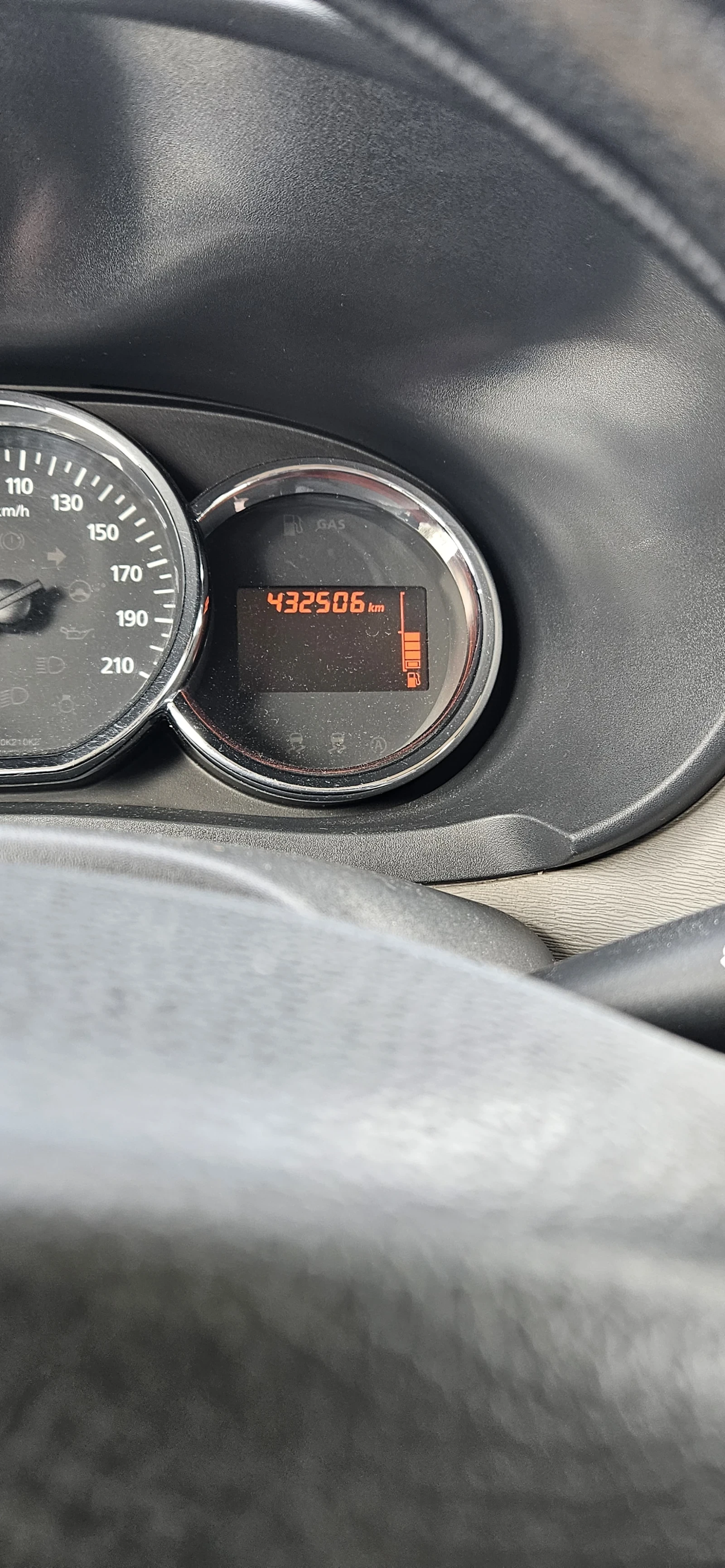 Dacia Lodgy, снимка 10 - Автомобили и джипове - 55848688