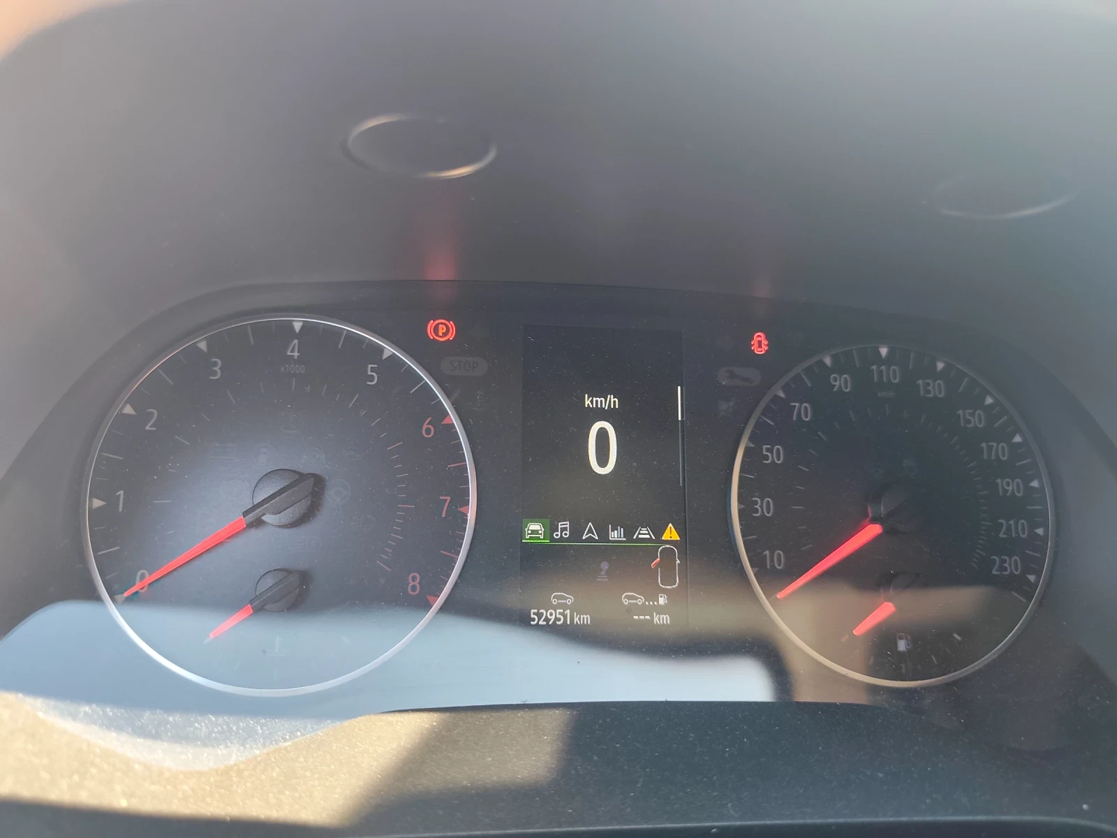 Renault Captur, снимка 7 - Автомобили и джипове - 55963726
