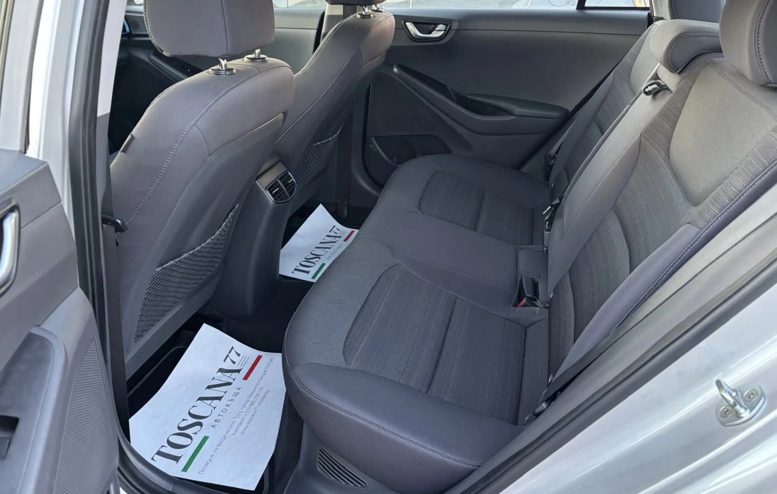 Hyundai Ioniq 1.6 Hybrid * Камера * Навигация* Сервизна История, снимка 9 - Автомобили и джипове - 55991127