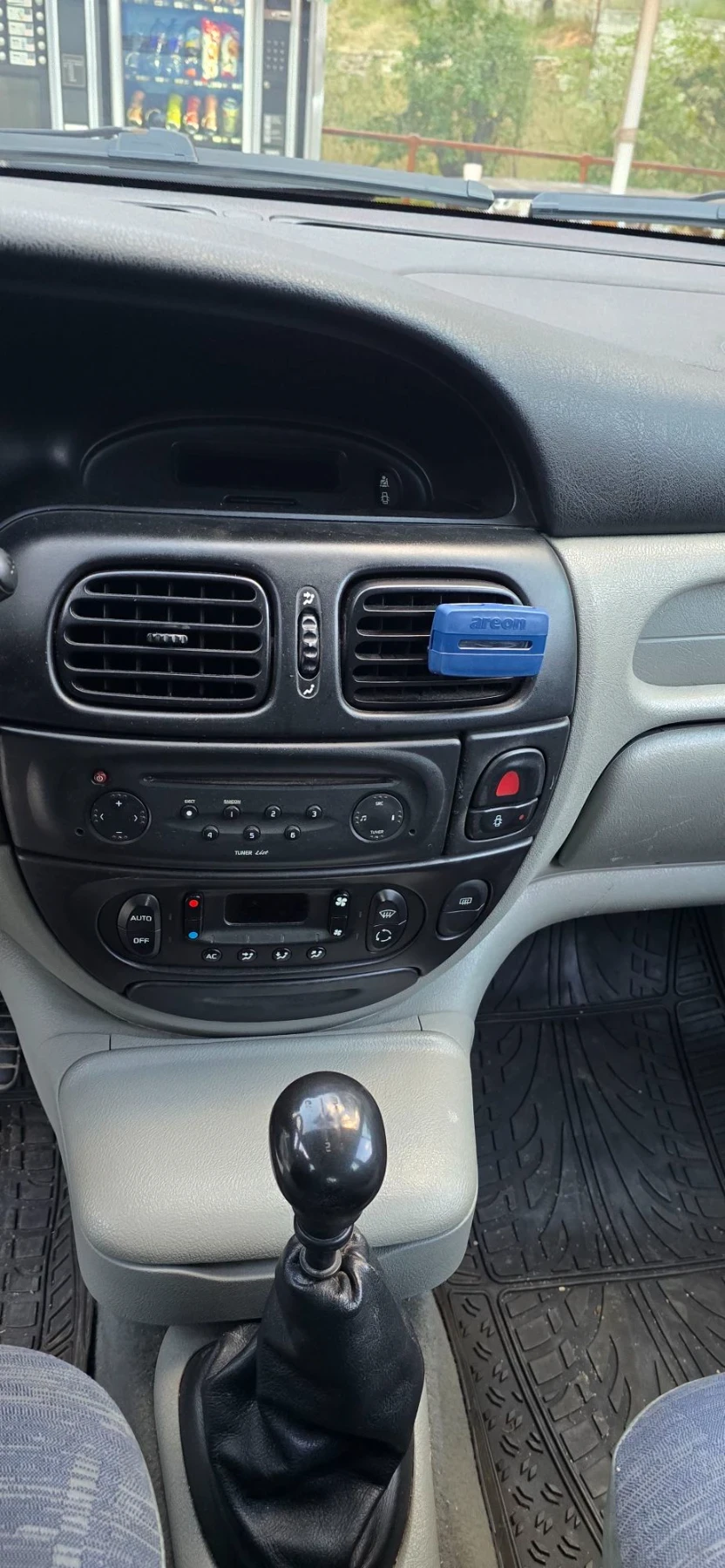 Renault Scenic 2.0 RX4, снимка 10 - Автомобили и джипове - 56074238