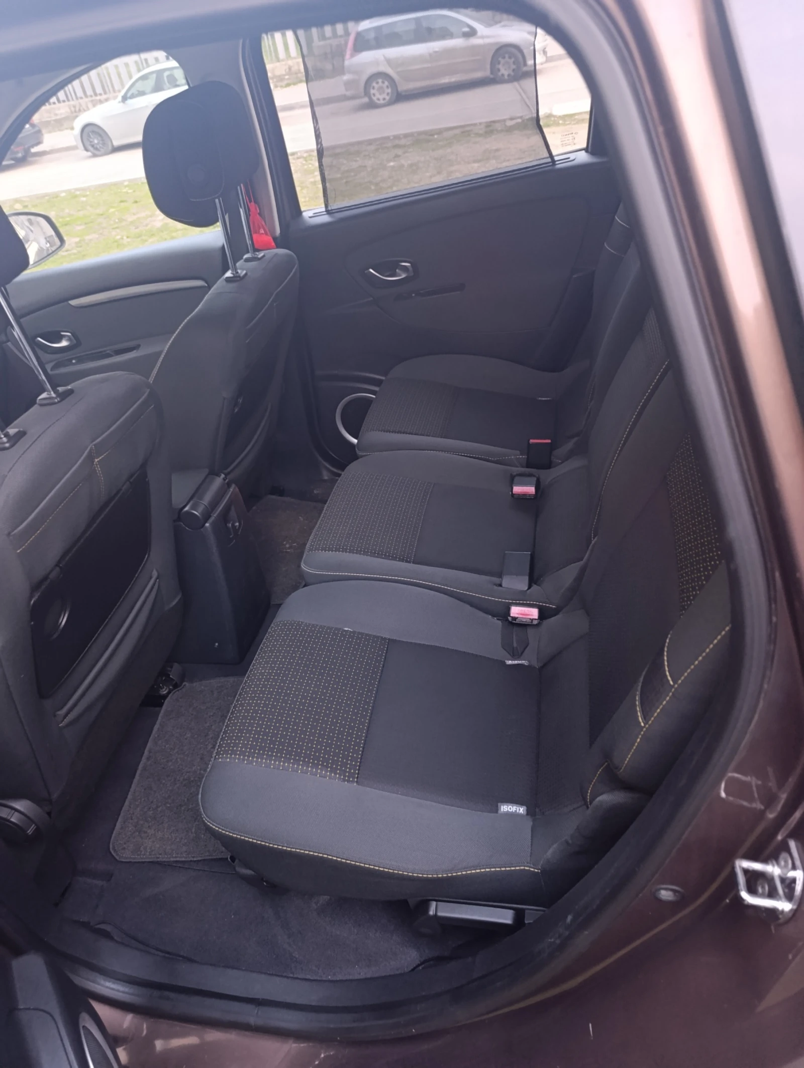 Renault Grand scenic, снимка 9 - Автомобили и джипове - 56409196