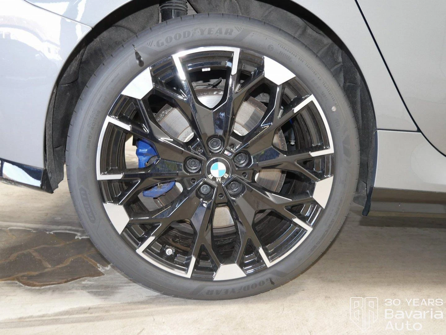 BMW M135 xDrive Steptronic, снимка 13 - Автомобили и джипове - 56505593