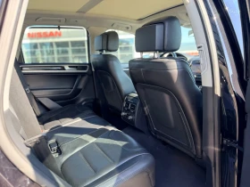 VW Touareg 3.0TDi-FULL-Лизинг през Уникредит , снимка 13