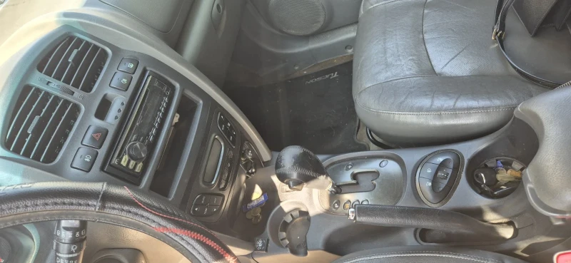 Hyundai Santa fe 2.7 v6 4* 4 газ, снимка 2 - Автомобили и джипове - 50700854
