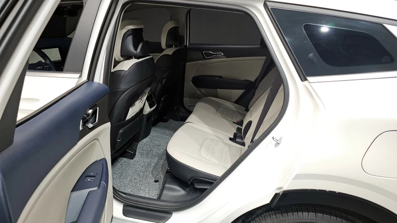 Kia Sportage 1.6T SIGNATURE autogeorge.com, снимка 10 - Автомобили и джипове - 51979225