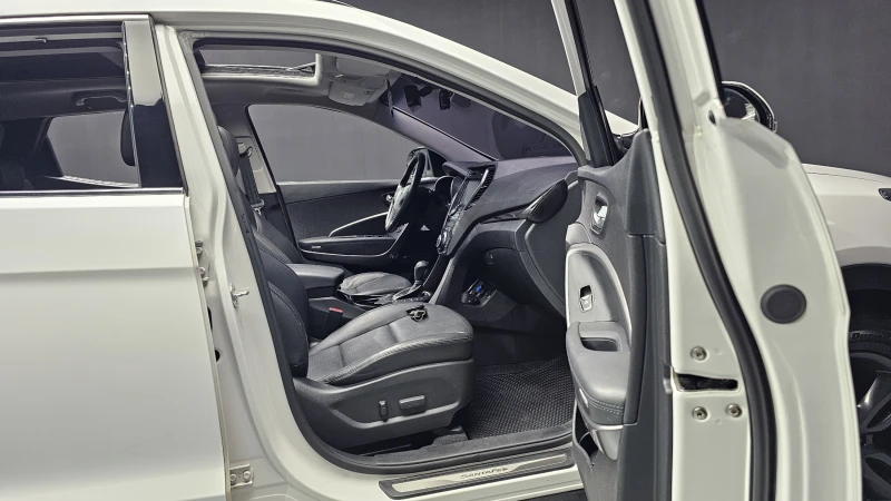 Hyundai Santa fe 4x4 / Exclusive Special / 7 места / Перла !!!, снимка 8 - Автомобили и джипове - 52142297