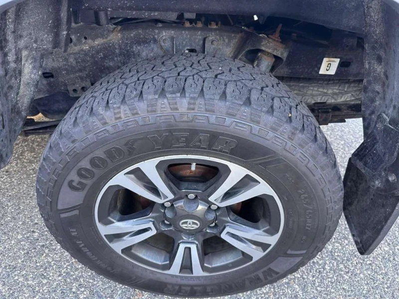Toyota Tacoma * DOUBLE CAB * CARFAX * , снимка 12 - Автомобили и джипове - 53023361