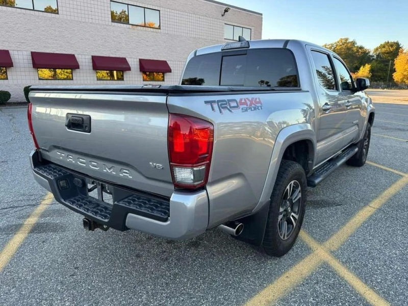 Toyota Tacoma * DOUBLE CAB * CARFAX * , снимка 4 - Автомобили и джипове - 53023361