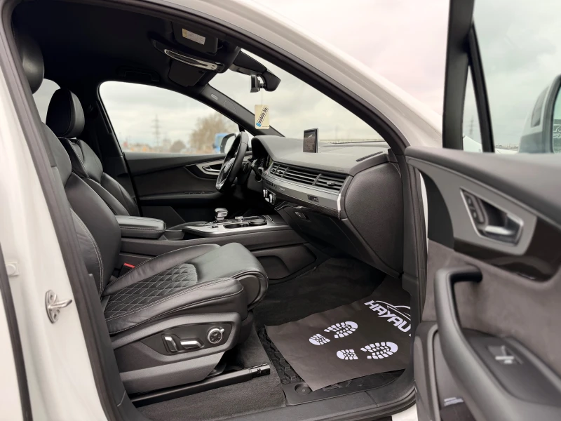 Audi SQ7 4.0TDI= V8T= QUATTRO= CARBON PACK= SOFT CLOSE= , снимка 11 - Автомобили и джипове - 53433550