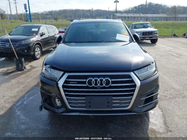 Audi Q7 * 3.0T* PREMIUM* QUATTRO* КОЖА* ПОДГРЕВ* ПАНОРАМА*, снимка 16 - Автомобили и джипове - 54550835