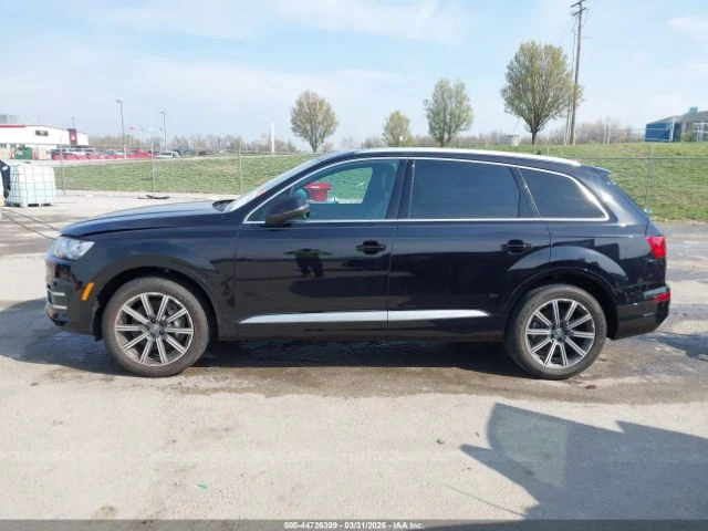 Audi Q7 * 3.0T* PREMIUM* QUATTRO* КОЖА* ПОДГРЕВ* ПАНОРАМА*, снимка 13 - Автомобили и джипове - 54550835
