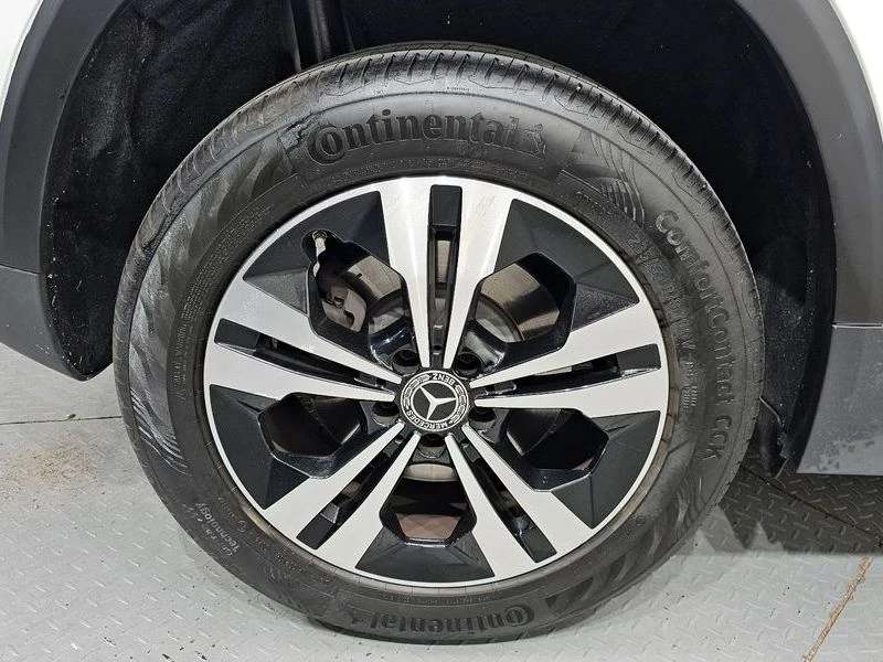 Mercedes-Benz GLA 220 2.5 4matic Висок клас оборудване, снимка 5 - Автомобили и джипове - 55751142