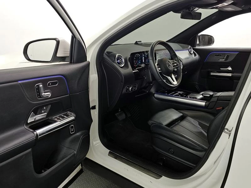 Mercedes-Benz GLA 220 2.5 4matic Висок клас оборудване, снимка 10 - Автомобили и джипове - 55751142