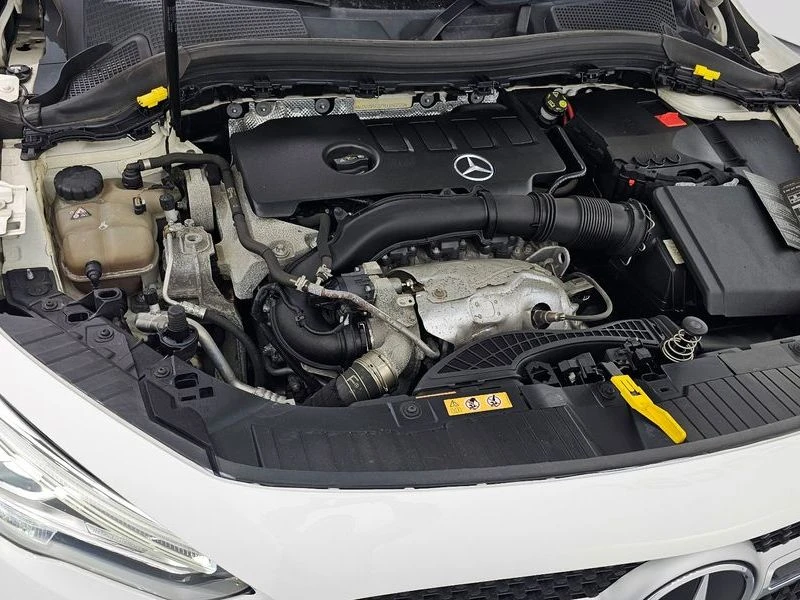 Mercedes-Benz GLA 220 2.5 4matic Висок клас оборудване, снимка 6 - Автомобили и джипове - 55751142