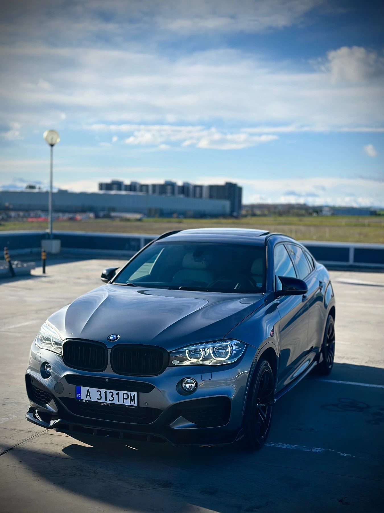 BMW X6 М50I - изображение 4