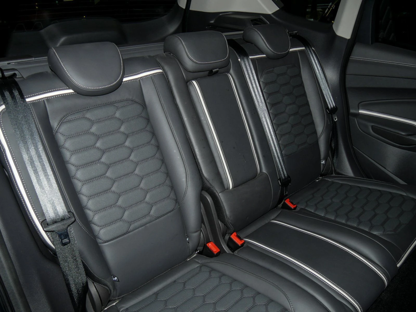 Ford Kuga 2.0 Duratorq 4x4 TDCi DPF - изображение 2