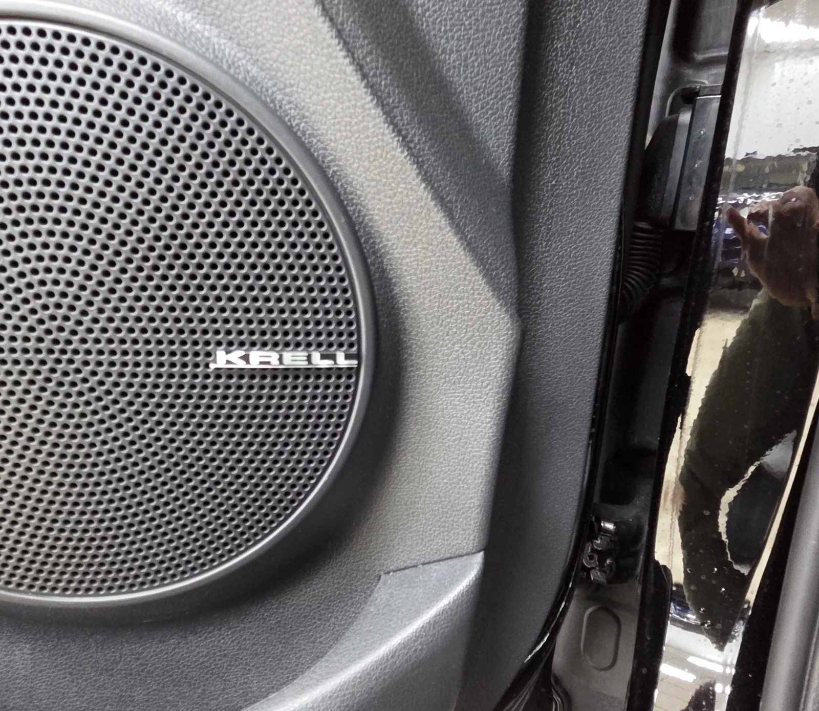 Hyundai Kona 64KWh/Premium/Blue Link/SOH100%, снимка 16 - Автомобили и джипове - 53917940