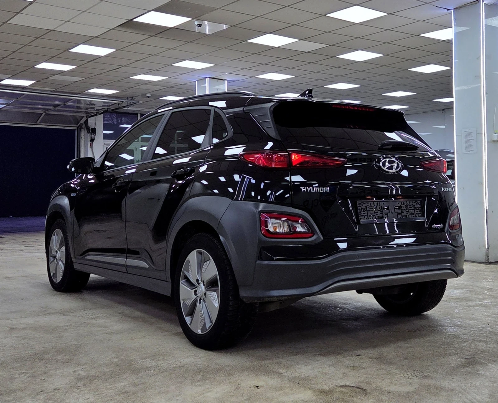 Hyundai Kona 64KWh/Premium/Blue Link/SOH100%, снимка 4 - Автомобили и джипове - 53917940