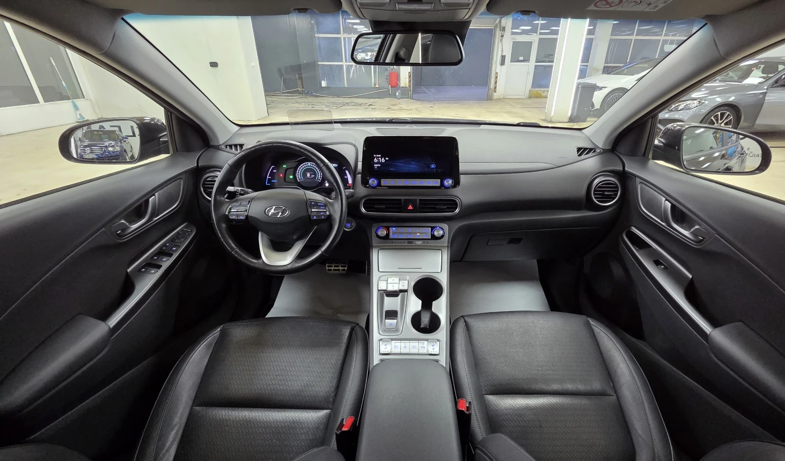 Hyundai Kona 64KWh/Premium/Blue Link/SOH100%, снимка 12 - Автомобили и джипове - 53917940