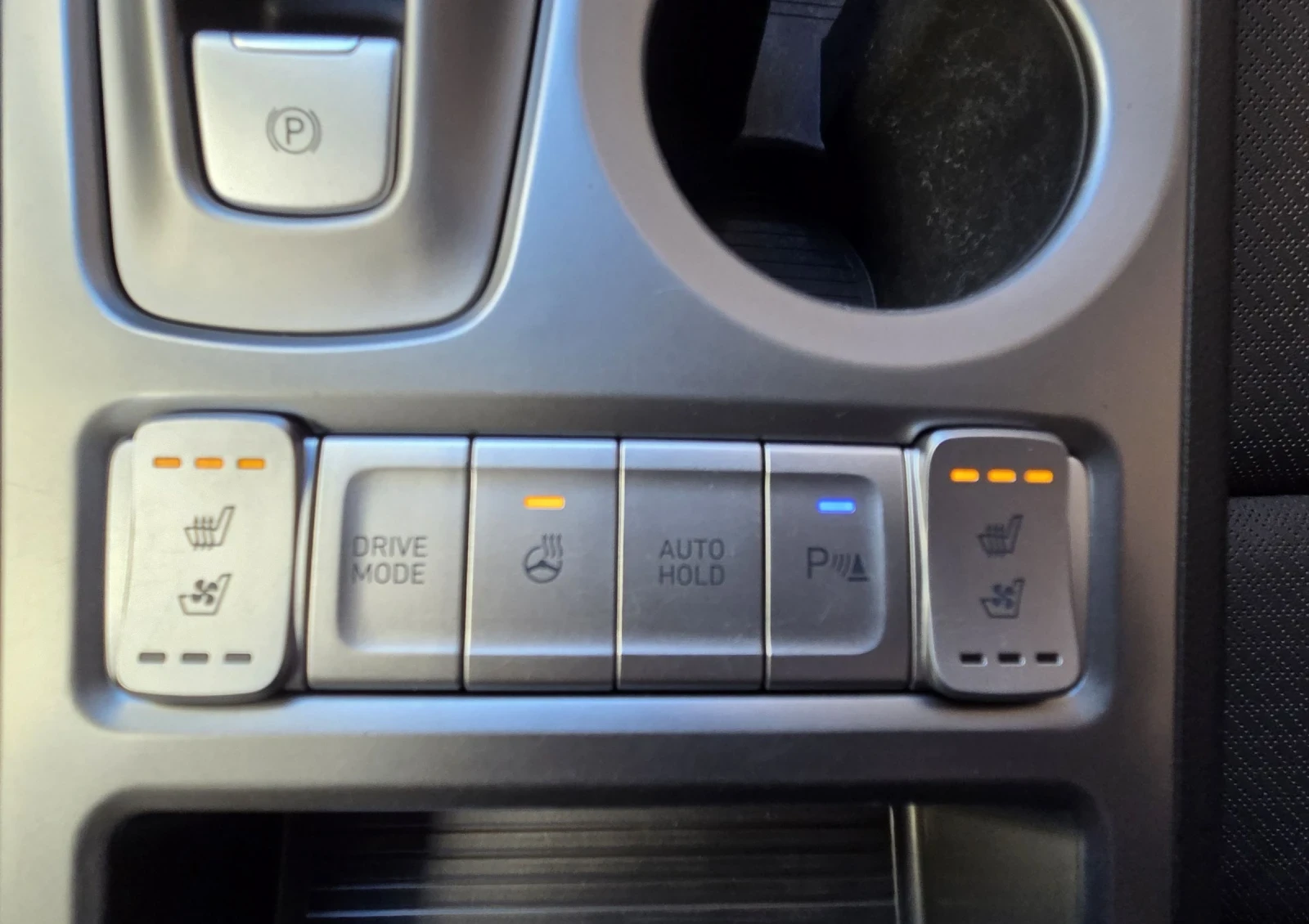 Hyundai Kona 64KWh/Premium/Blue Link/SOH100%, снимка 15 - Автомобили и джипове - 53917940