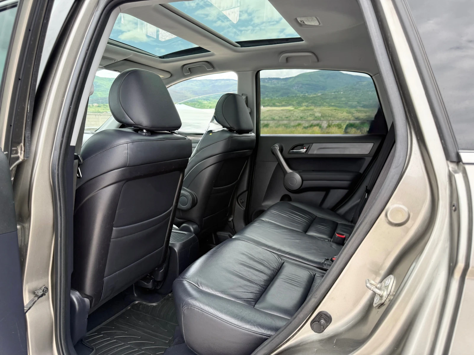 Honda Cr-v 2.0 i-VTEC / AVTOMAT / EXECUTIVE / KOJA / NAVI | Mobile.bg � ����������� 12